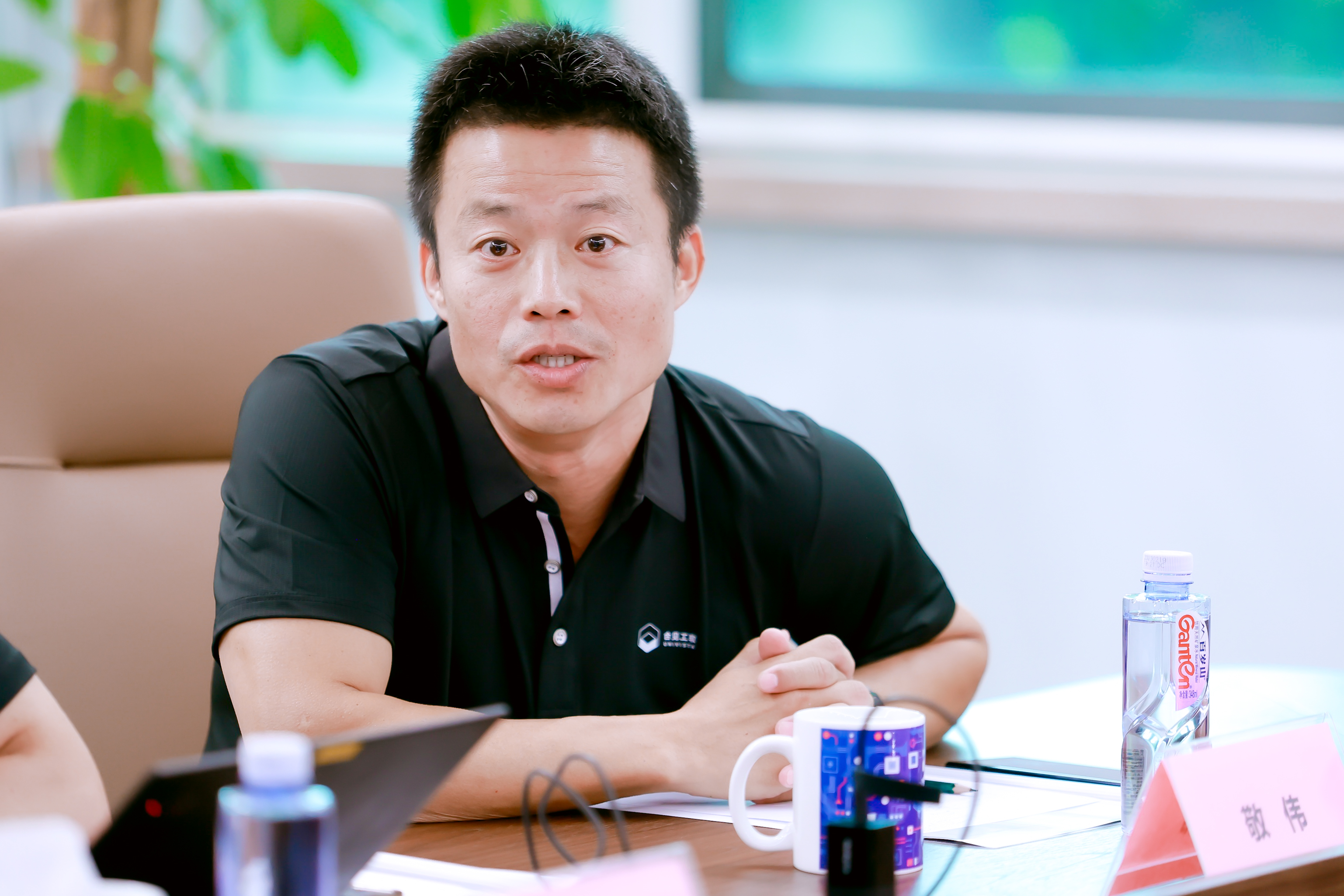 合和为美:合见工软多维发展策略与工艺美学的双向奔赴