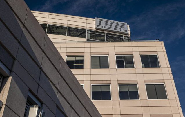 IBM二季度营收154.8亿美元，大型机业务下滑14.6%：ayx官方