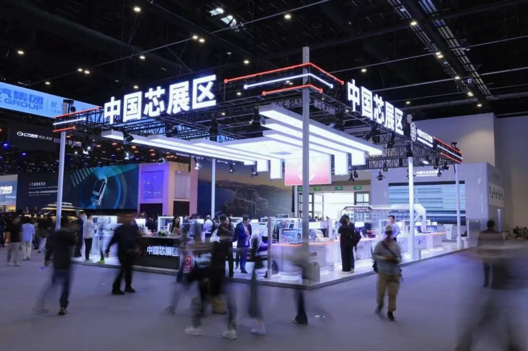 2026北京车展，为旌科技展出全场景智驾计算平台