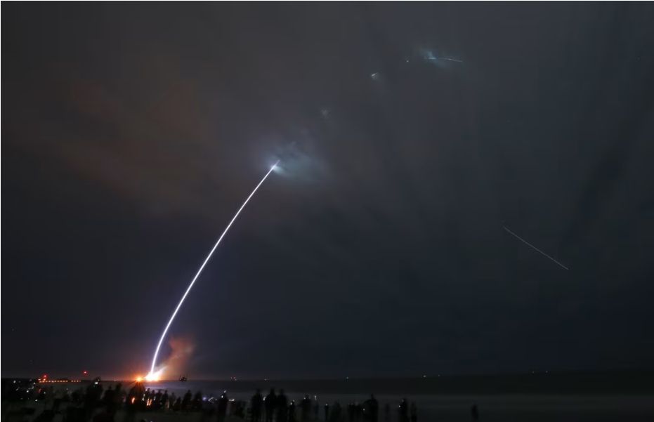 中国低轨星座部署加速！长征火箭完成第637次飞行