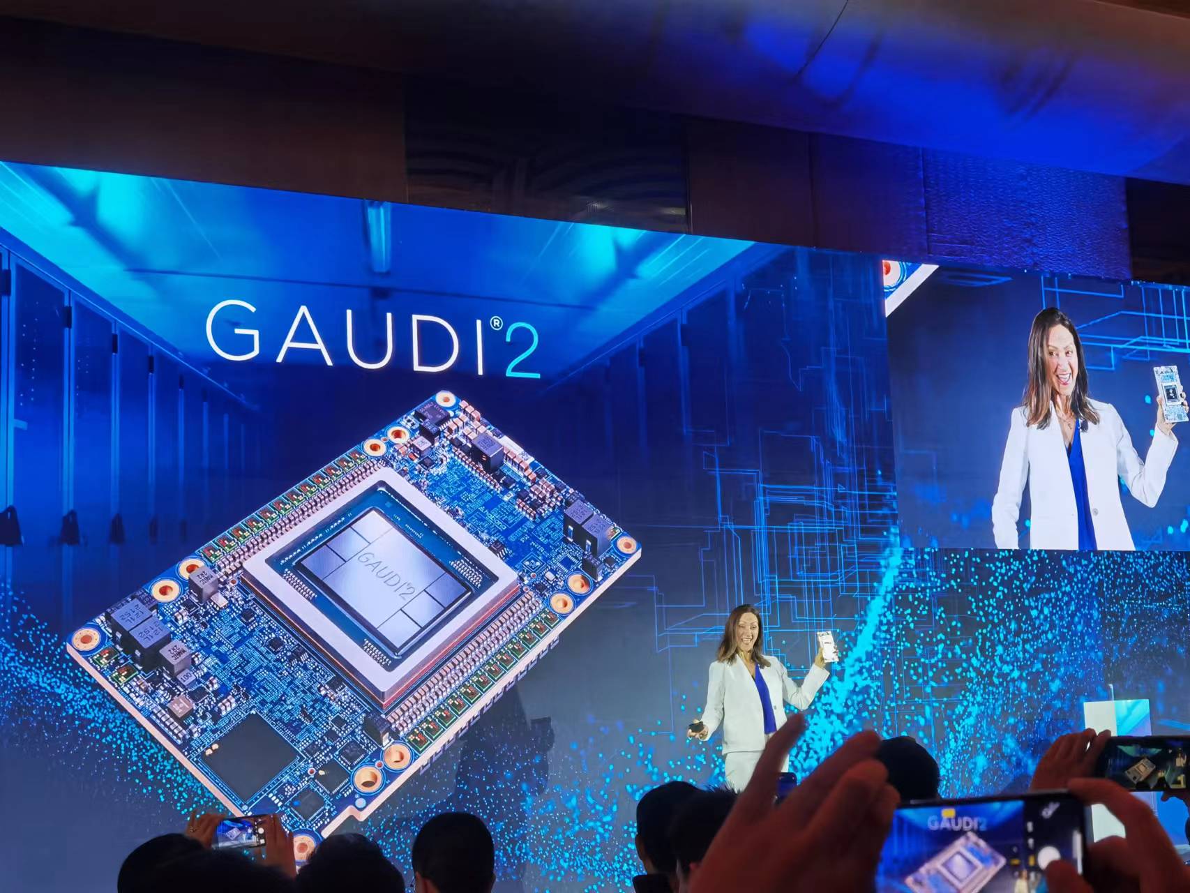 hq体育app官网入口|Intel launches AI accelerator chip in China(图1)