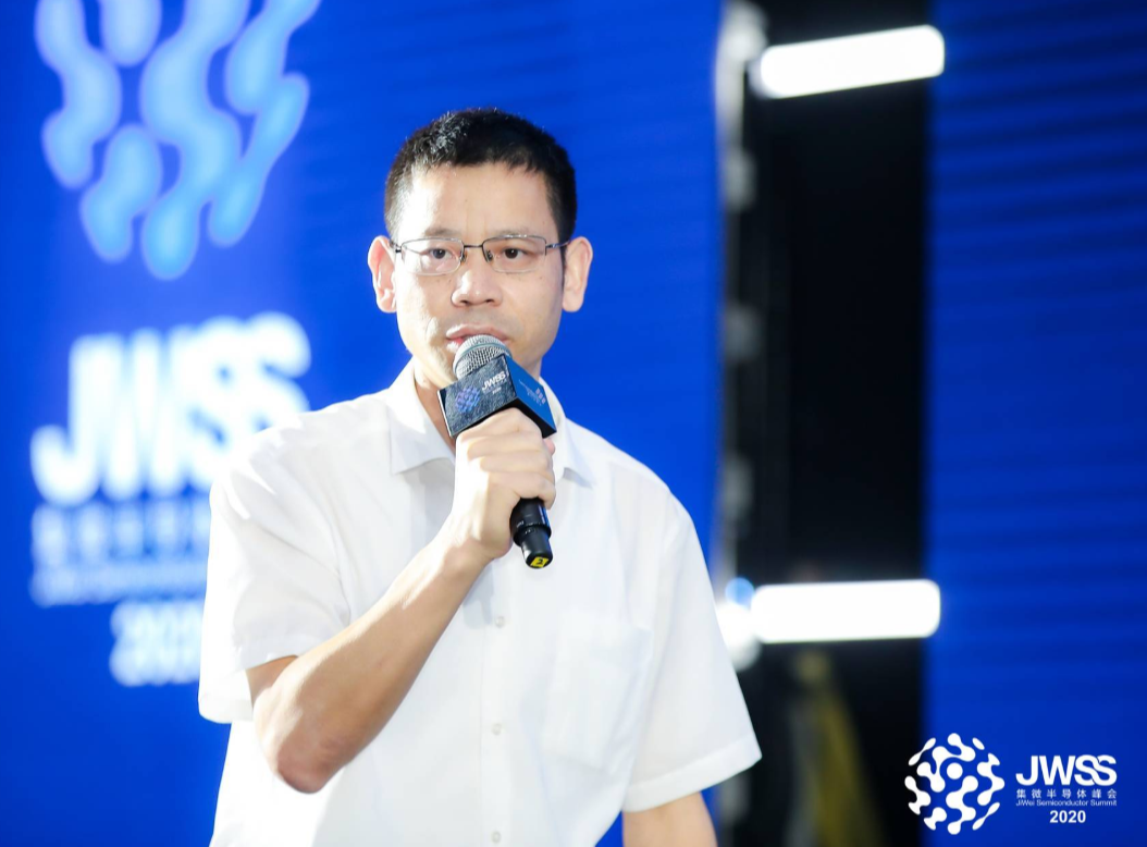 厦门海沧台商投资区管委会副主任 章春杰