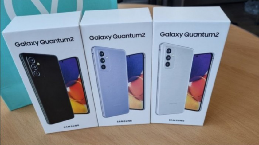 据爆料消息,三星即将推出 galaxy a82,可能会启用 quantum 2 这个名称