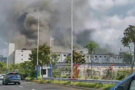 深圳比亚迪突发起火，办公人员被紧急撤离