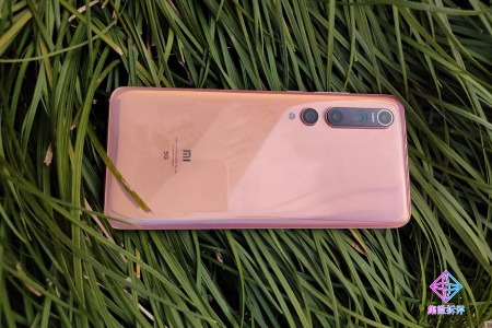 【集微拆评】小米10评测：摆脱价格枷锁，体验接近完美