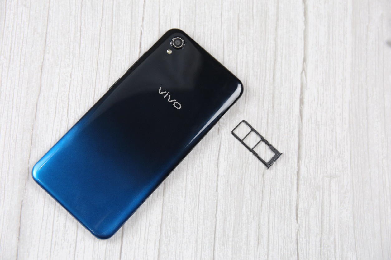 vivo y91上手体验:潮流外观 畅快性能,不愧千元新宠
