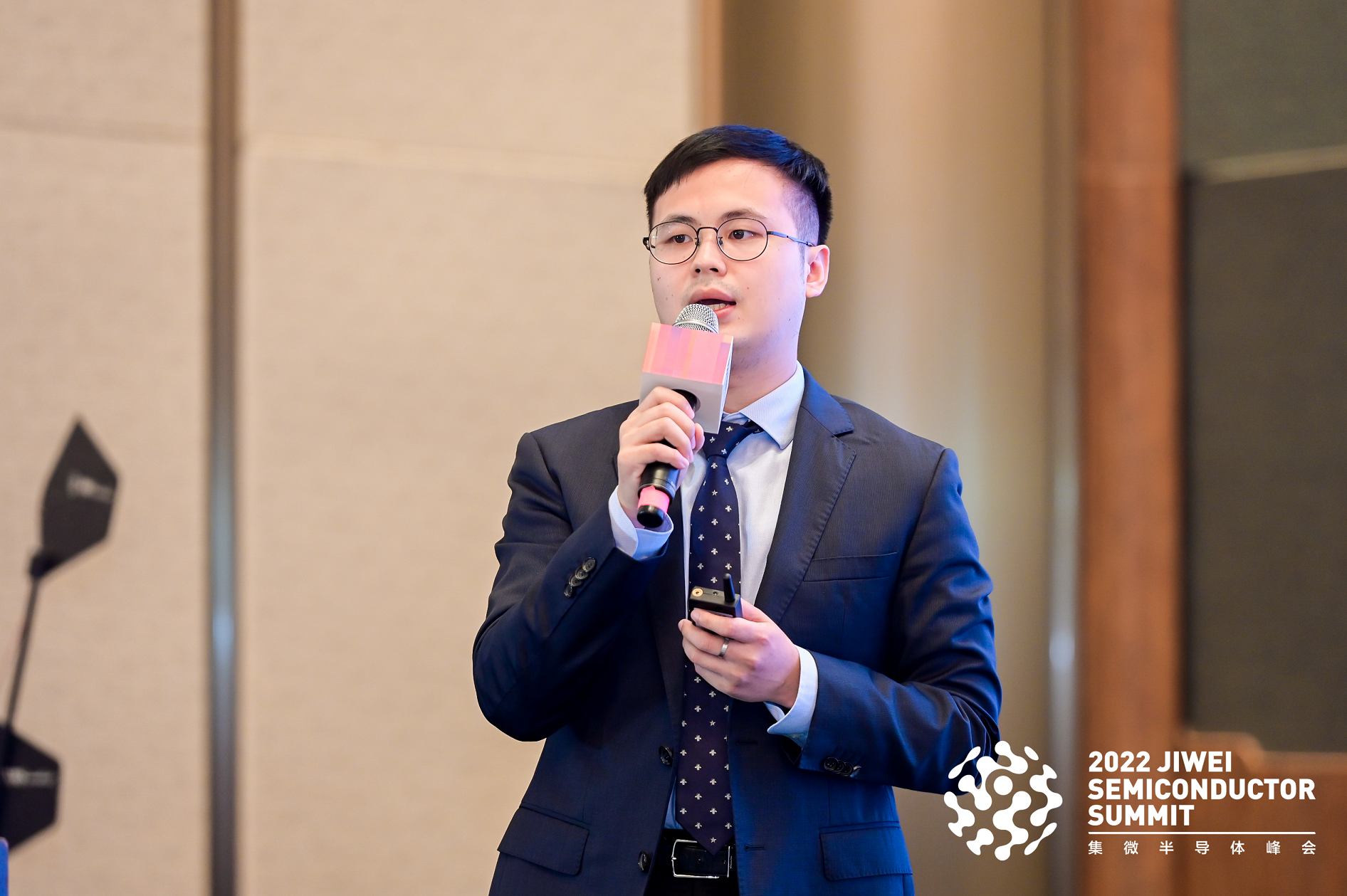 华泰联合证券吴伟平:半导体估值走向常态化,并购时代正在到来