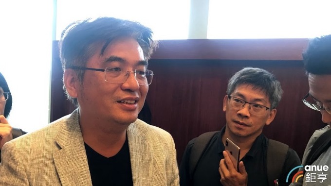5G手机陆续问世散热需求倍增 双鸿扩产能+研发水冷技术