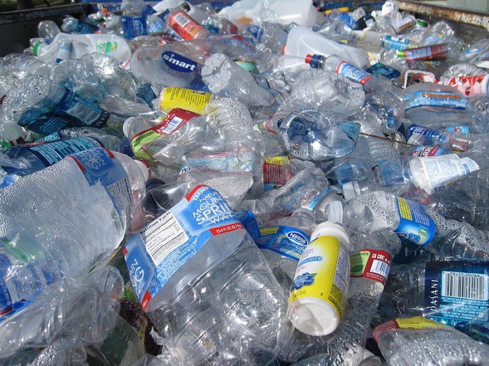 纽约市市长签署行政命令 进一步禁止一次性塑料瓶